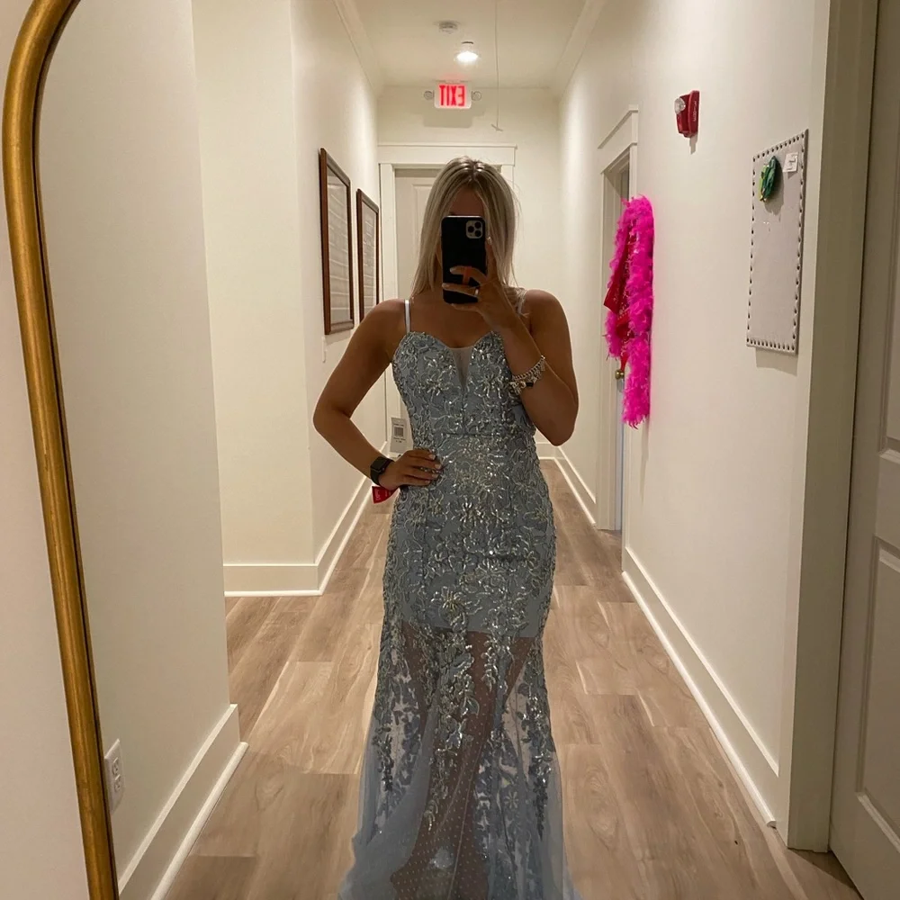 Elegant Light Blue Evening Dress - Picture 1 of 4